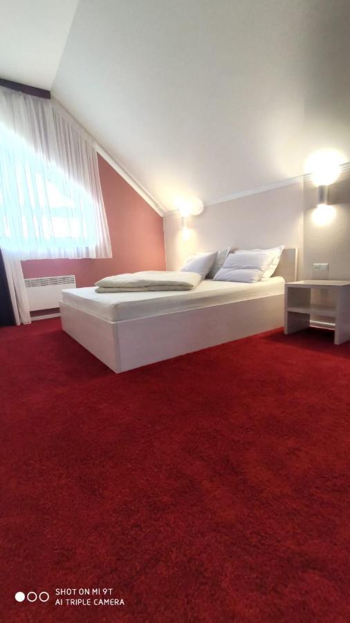 Bra Haus Hotel Branev Buitenkant foto